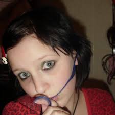 Laura Damm (@DrPhyschoQueen)