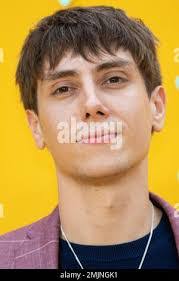 Alex Arnold's Instagram, Twitter & Facebook