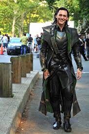 То́мас уи́льям хи́ддлстон — английский актёр и продюсер. Tom Hiddlston Akter Igrayushij Zlodeya Dolzhen Sochuvstvovat Emu Stati Na Kinopoiske