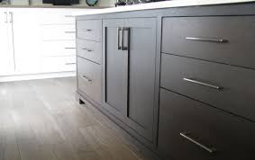 Modern Shaker Kitchen With Frame Less White Shaker Perimeter Cabinets And Stained Rift Swan W Modern Shaker Kitchen Face Frame Cabinets Custom Kitchen Cabinets