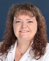 Elizabeth Tomaszewski's Instagram, Twitter & Facebook