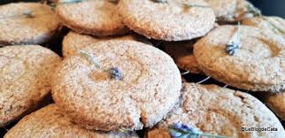 Le Blog De Cata Sables A L Epeautre Parfumes A La Lavande Ig Bas Low Carb Cookies Et Biscuits Sables Biscuit Maison