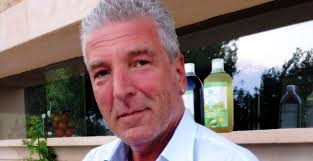 Oliver Brecht steigt bei Vegas Cosmetics ein • Netcoo.com