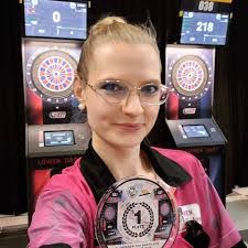 Sandy Dart's Instagram, Twitter & Facebook