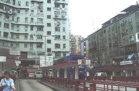 觀塘市中心重建項目（英文：kwun tong town centre redevelopment project）是香港歷史上最大規模的市區重建項目，位於東九龍觀塘區觀塘裕民坊一帶，佔地570,000平方呎。 é¦™æ¸¯è£•æ°'åŠåŽ†ç»åŠä¸–çºª ç»ˆè¿Žæ¥å'Šåˆ«ä¹‹æ—¶ æ¯æ—¥å¤´æ¡