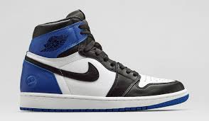 Hot off the heels of his 29th birthday, travis scott is starting strong a year of sneaker releases. Fragment Air Jordan 1 Restock Goat Complex