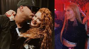 Farruko 'la forma en que me miras' remix por guayafull.com. Esposa De Wisin Se Roba Todas Las Miradas Con Sexy Escote Video Entretenimiento Radio Onda Cero