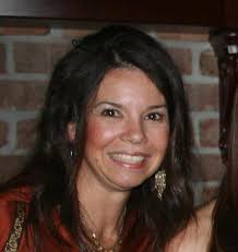 Valentine's Day Decor: Wood Hanging Heart