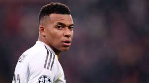 Champions League: Árbitros designados y la ironía de Mendilibar sobre Mbappé