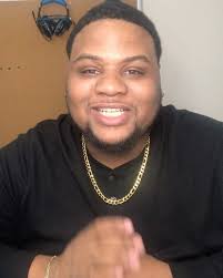 Chicago Real Estate Agent (@chipercy) • Instagram photos and videos