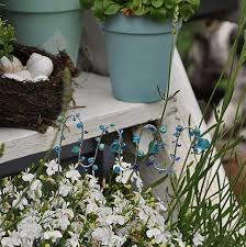 Blumenstecker Aus Draht Und Perlen Selber Machen Smillas Wohngefuhl Blumenstecker Selbermachen Basteln Zu Hause Basteln Mit Draht