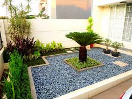 Atau jika mau membuat ruang tamu sederhana bisa kunjungi postingan sebelumnya. 5 Inspirasi Taman Depan Rumah