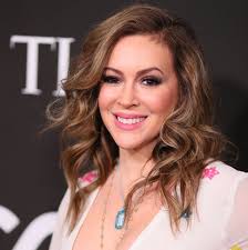 On friday, milano, 47, posted a selfie while. Alyssa Milano Reveals Hair Loss After Months Long Covid 19 Battle