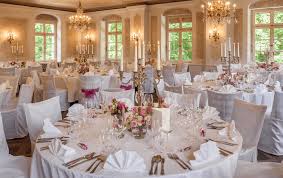 Buchen sie ihre ferienwohnung ganz schnell online. Hochzeit Mit Stuhlhussen Im Bamberger Haus Im Ciao Francesco In Munchen