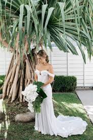 Orchids are one of the most popular wedding flowers, and for good reason.they're versatile and make a big impact in bouquets and other floral designs, says drew rios of rogue & fox floral. Trend Alert Modern Orchid Wedding Ideas One Fab Day