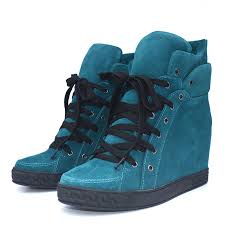 Кроссовки на высоком каблуке; зимние женские ботиночки со шнуровкой; обувь  на танкетке со скрытым каблуком; замшевые однотонные ботинки из натуральной  кожи; каблук 8 см