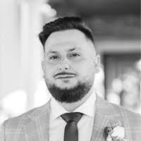 200+ "Mcright" profiles