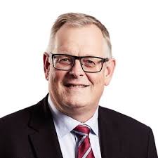 Jobnyt. Så er det officielt. Den 2. februar tiltræder jeg stillingen som  direktør i Roslev Trælasthandel i Herning. Tak til Flemming Lund fra Lund  HR