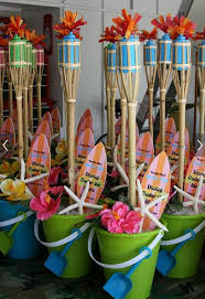 Cute Luau Party Centerpieces Or Gift Bags Flvs Goody Bags Strandparty Party Und Moana Party