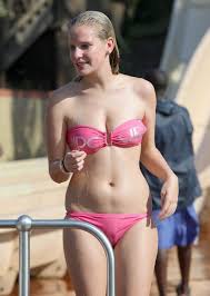 Usually when you wear tight clothes. Hot Wet Bikini Cameltoe Nupics Pro
