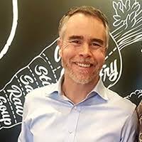 Aaron Pucci's Instagram, Twitter & Facebook