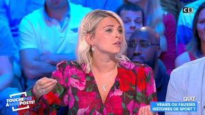 Sur instagram, kelly vedovelli a publié un cliché très sexy. The Silk Dress With Pink Flowers Worn By Kelly Vedovelli In Tpmp T Touch My Post Spotern