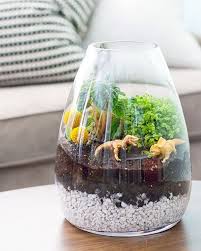 Dinos And Other Animals Weekend Project Alert 20 Diy Terrariums To Inspire You Via Brit Co Build A Terrarium Terrarium Terrarium Diy