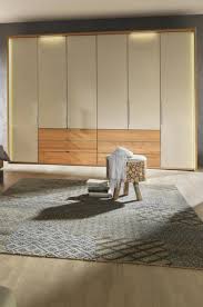 Faltturenschrank In Eichefarben Champagner Online Kaufen Xxxlutz Faltturenschrank Eiche Bett Holz