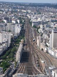 Der standort lag etwa 330 meter vom haupteingang des heutigen gare montparnasse entfernt. Datei Gare De Montparnasse Jpg Wikipedia