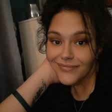 With ingredients like sriracha and hoisin paired with parmesan cheese and  garlic, these spicy creamy garlic noodles are amazing! Check out the full  recipe in comments. #garlicnoodles #ramennoodles