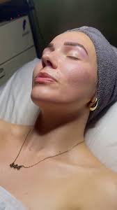 When your best friend comes in for her first facial >>>>>>>, Seriously  though, how beautiful is she. Nothing better than a hydrafacial glow & new  brows ✨✨✨, ...