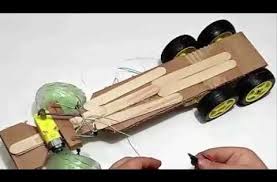 كيف تصنع شاحنة سطحه بالكرتون crafts wood material