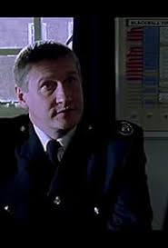 London's Burning" Episode #11.13 (TV Episode 1999)