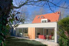 De zeven woningen in mooi oosterwold zijn gebaseerd op de geliefde oostenrijkse woningen die in de vijftiger jaren verspreid over nederland zijn gebouwd. 120 Ideeen Over Oostenrijkse Woningen In Nl Oostenrijk Prefab Huizen Huizen