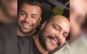 Neto de silvio santos, o ator ganhou fama após representar tim maia no teatro e participar de uma novela na rede. Tiago Abravanel Revela Seu Namoro Com Funcionario De Silvio Santos E Ja Serao Padrinhos De Casamento Chumbo Grosso