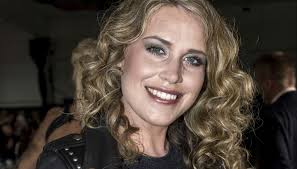 Anna David afslører navnet på sit tredje barn