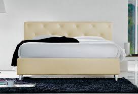 Letto matrimoniale contenitore è dotato di materasso cm 160x190 non compreso con contenitore e rete a doghe , altezza piedini cm 4. Letti Imbottiti Con Testata Classica Offerte Materassi Com