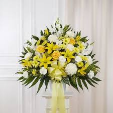 We also offer floral delivery to amesbury ma haverhill ma merrimac ma newburyport ma salisbury ma exeter nh hampton nh hampton falls nh seabrook nh. Flowers By Marianne Send Sympathy And Funeral Flowers Flower Delivery Hampton Falls Nh
