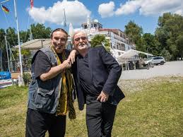 V průběhu pětadvaceti let spolupracoval třeba s the rolling stones, queen, milesem davisem, davidem bowiem, u2, billy joelem nebo. Austropop Legende Reinhold Bilgeri Sichere Dir Jetzt Dein Vorpremiere Ticket Gewinnspiel Vol At