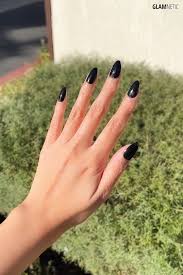 Short Black Almond Nails I Glamnetic in 2022 | Black almond nails, Rounded  acrylic nails, Acrylic nails almond short