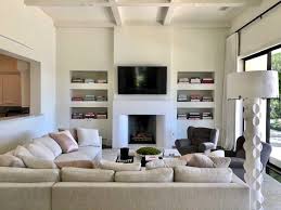 Khloé and kourtney kardashian share a tv show, a neighborhood, and even a decorator. Khloe Kardashian Sells Mansion For Record Price For 15 5 Million