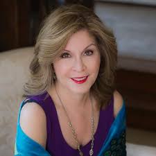 Lady in the Window: Ridini Spencer, Maryann: 9781590794074: Amazon.com:  Books