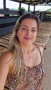 Ariana Cerda's Instagram, Twitter & Facebook