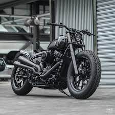 Pin On Harley Bobbers Cafe Racers And Trackers