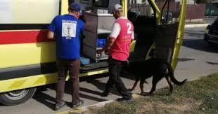 Valurile lui traian sunt un complex de fortificații care se găsesc pe terotoriul republicii moldova, langa leova, oras situat la circa 100 km sud de pe teritoriul moldovei sunt fragmentele a doua asemenea valuri: Cainele Periculos Din Valu Lui Traian Preluat De Firma De Ecarisaj Cuget Liber