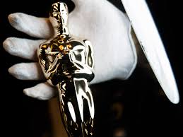 Not affiliated in any way with the oscars, oscar trophy or academy awards. A Brief History Of The Oscar Trophy Architectural Digest