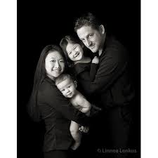 Family Photography Photo Studios In Los Angeles Studio Family Portraits Family Studio Photography Family Picture Poses