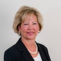 Julie Britton's Instagram, Twitter & Facebook