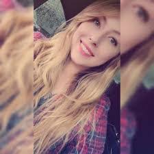 Amber Stalnaker's Instagram, Twitter & Facebook