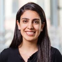 Amna Hashmi's Instagram, Twitter & Facebook